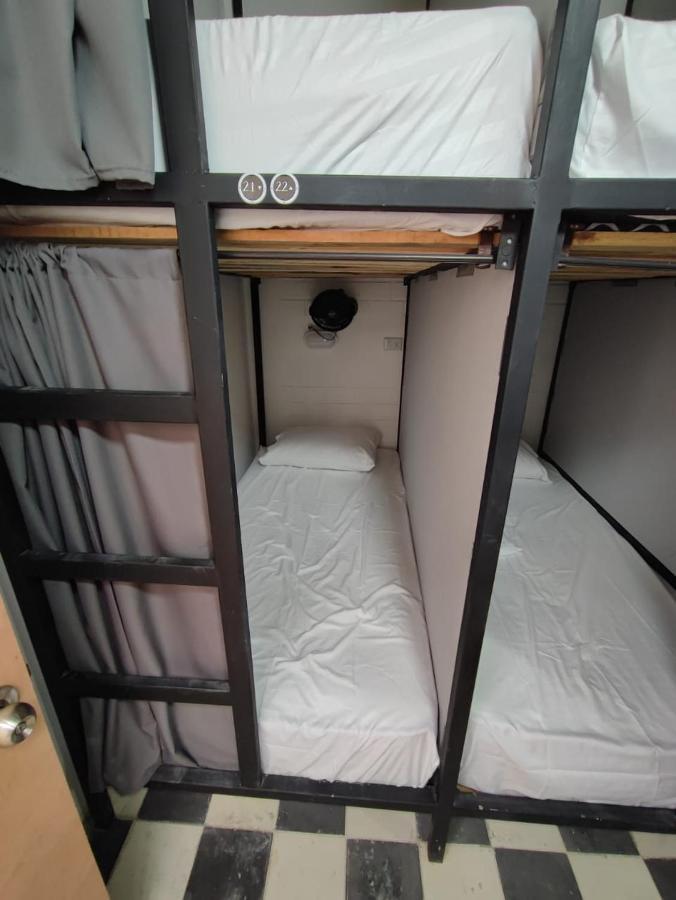 Baku Laureles Hostel 麦德林 外观 照片