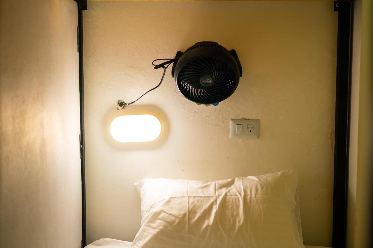 Baku Laureles Hostel 麦德林 外观 照片