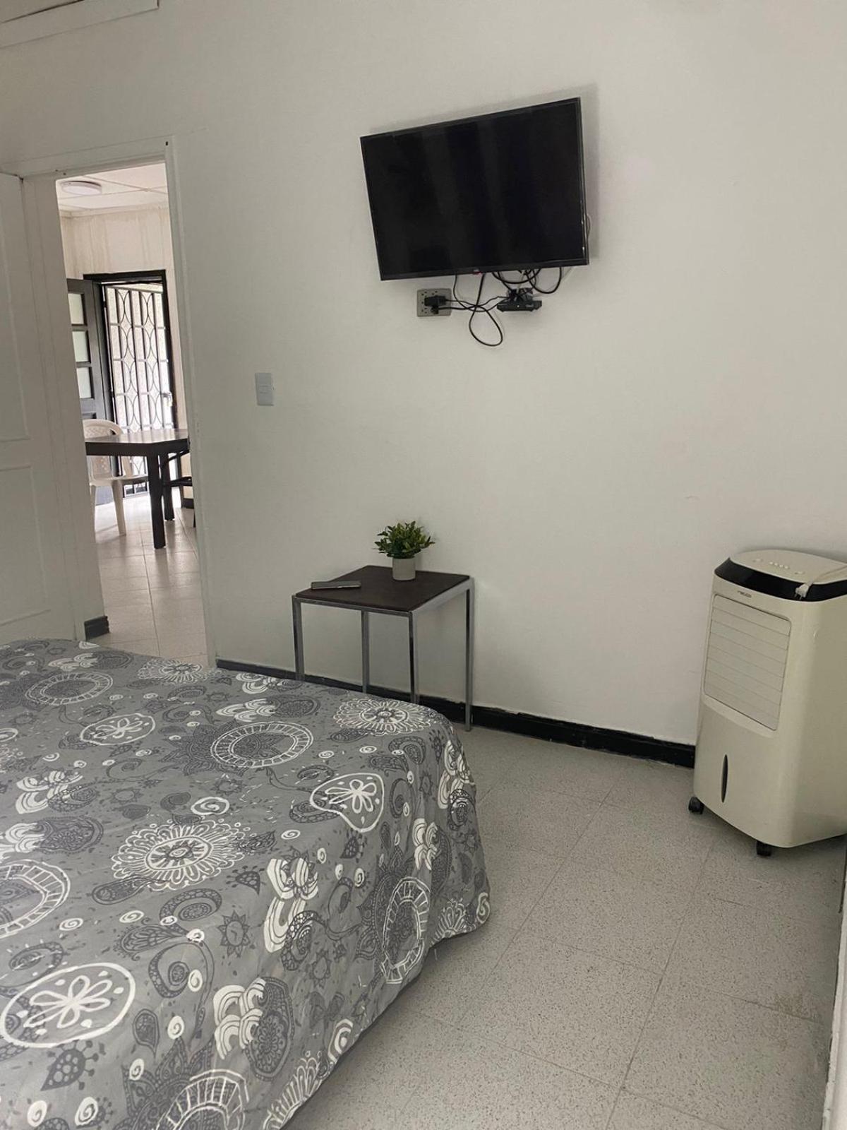 Baku Laureles Hostel 麦德林 外观 照片