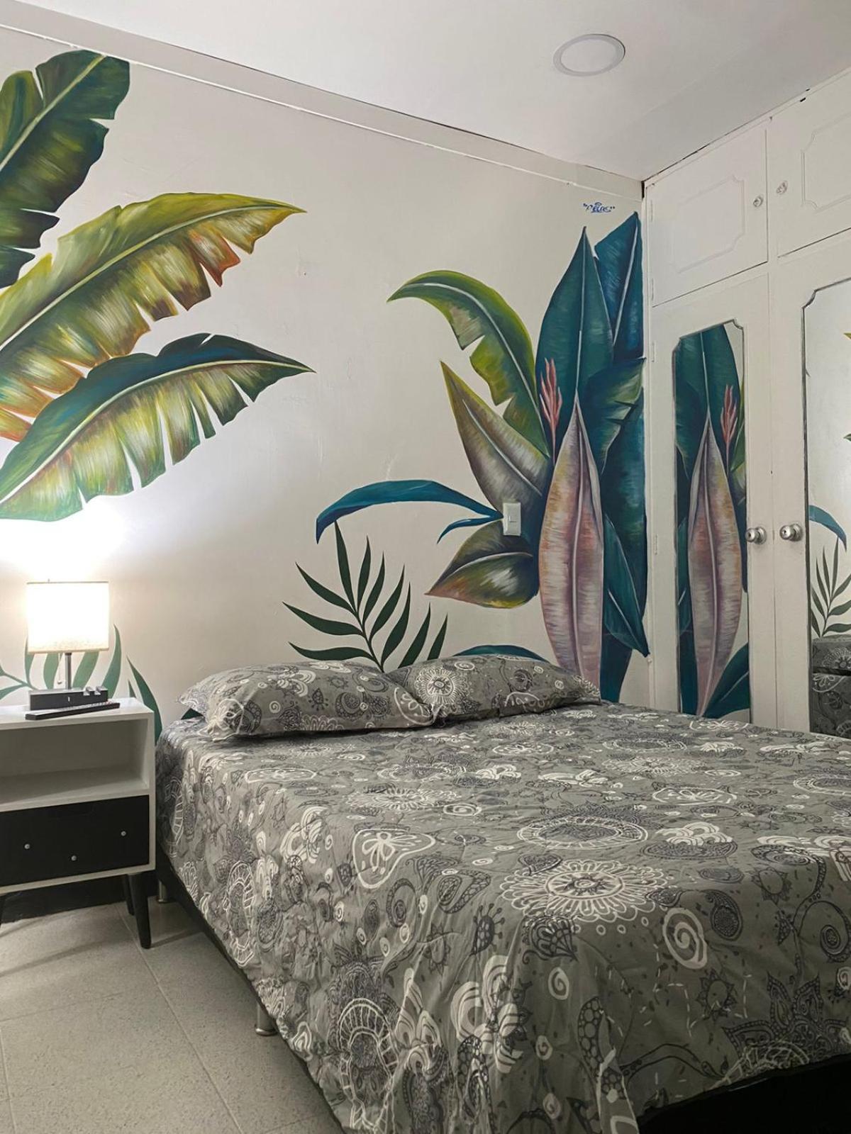 Baku Laureles Hostel 麦德林 外观 照片